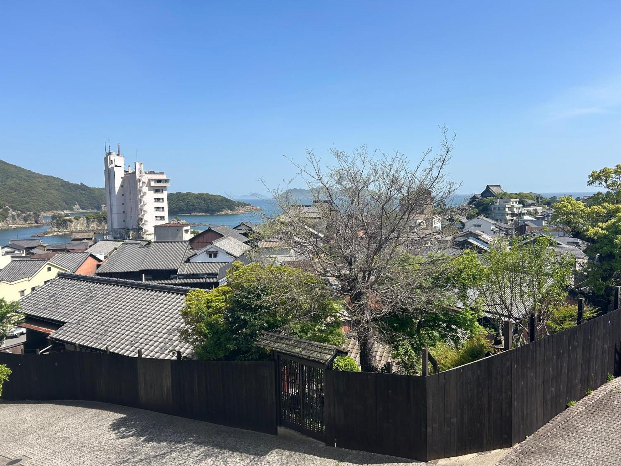 城跡石垣上の絶景古民家宿 鞆城茶屋庵 Tomo Kültér fotó